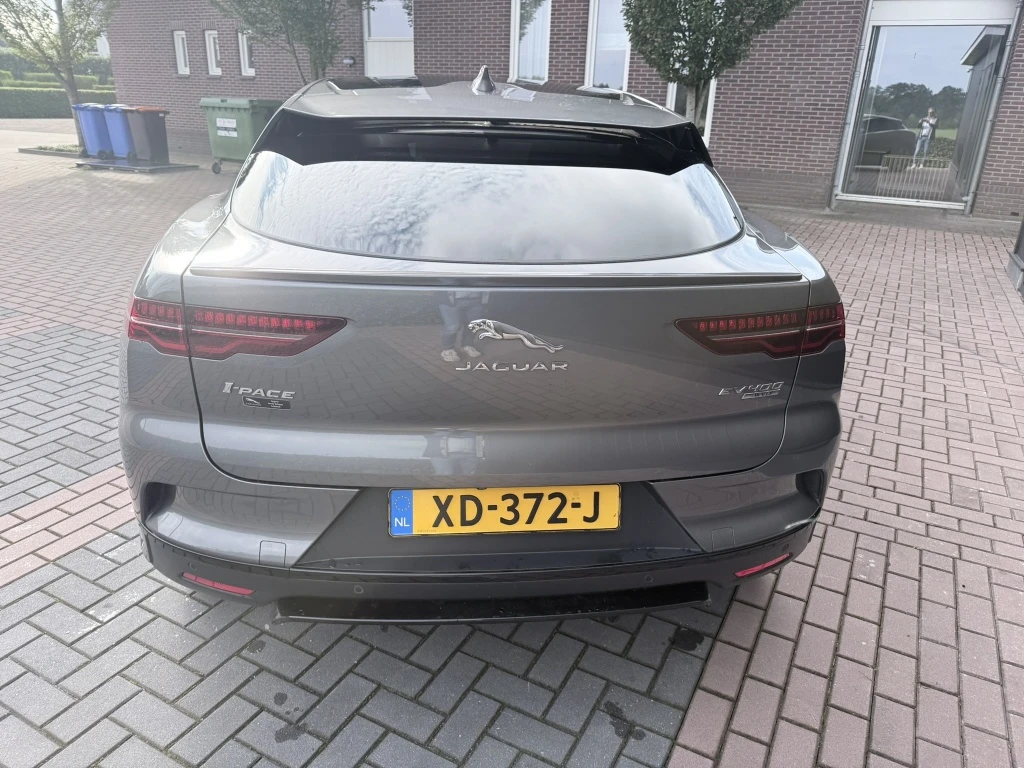 Jaguar I-PACE – foto 4