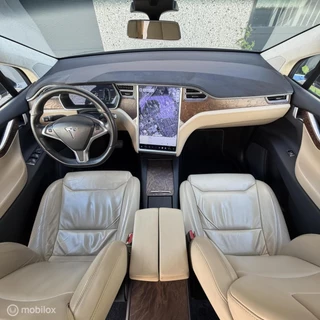 Tesla Model X – thumbnail 13