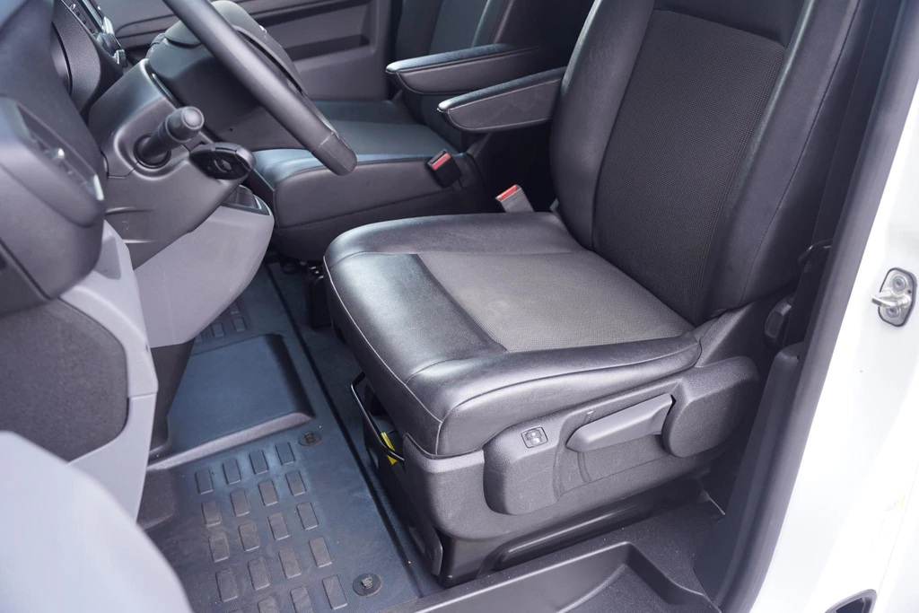 Opel Vivaro – foto 26