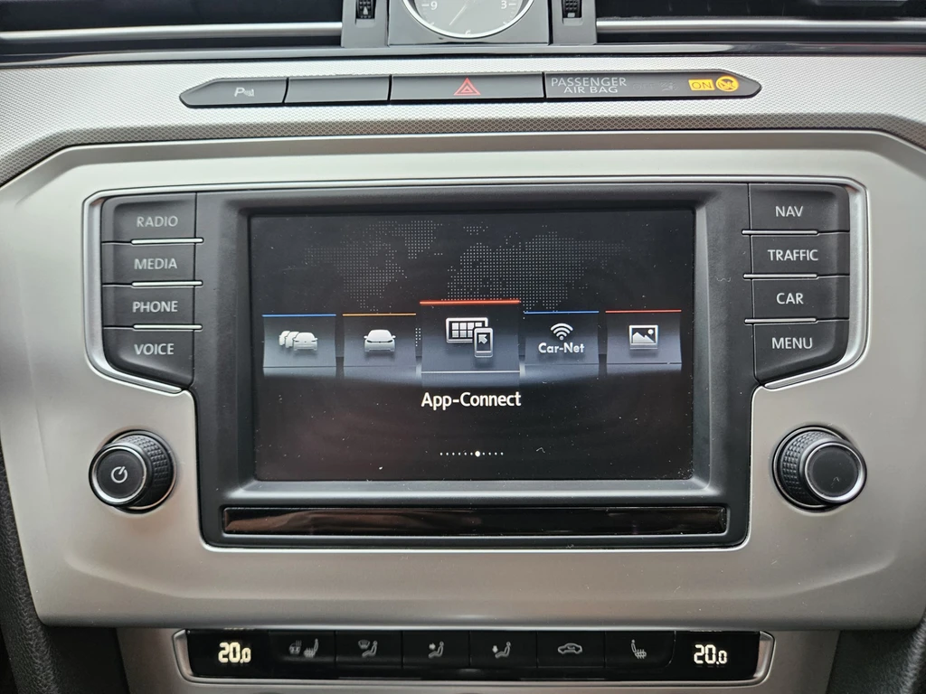 Volkswagen Passat – foto 36