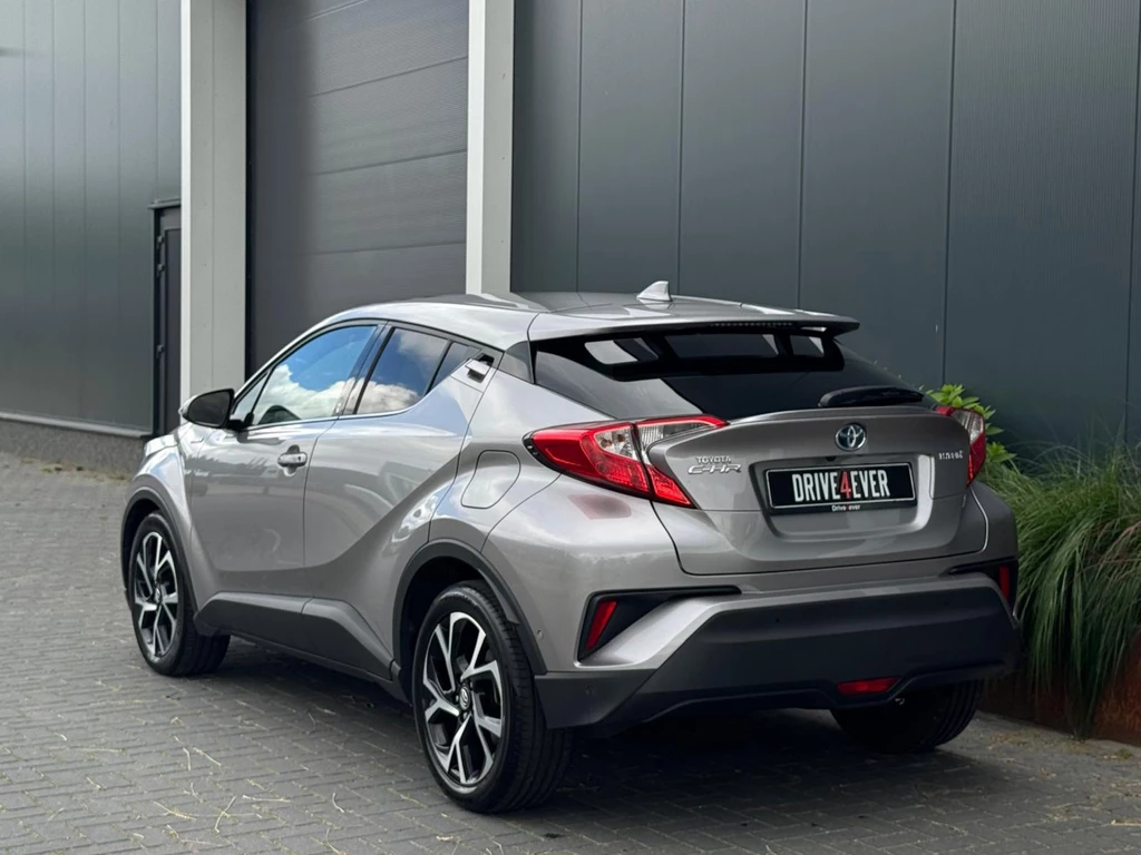 Toyota C-HR – foto 7