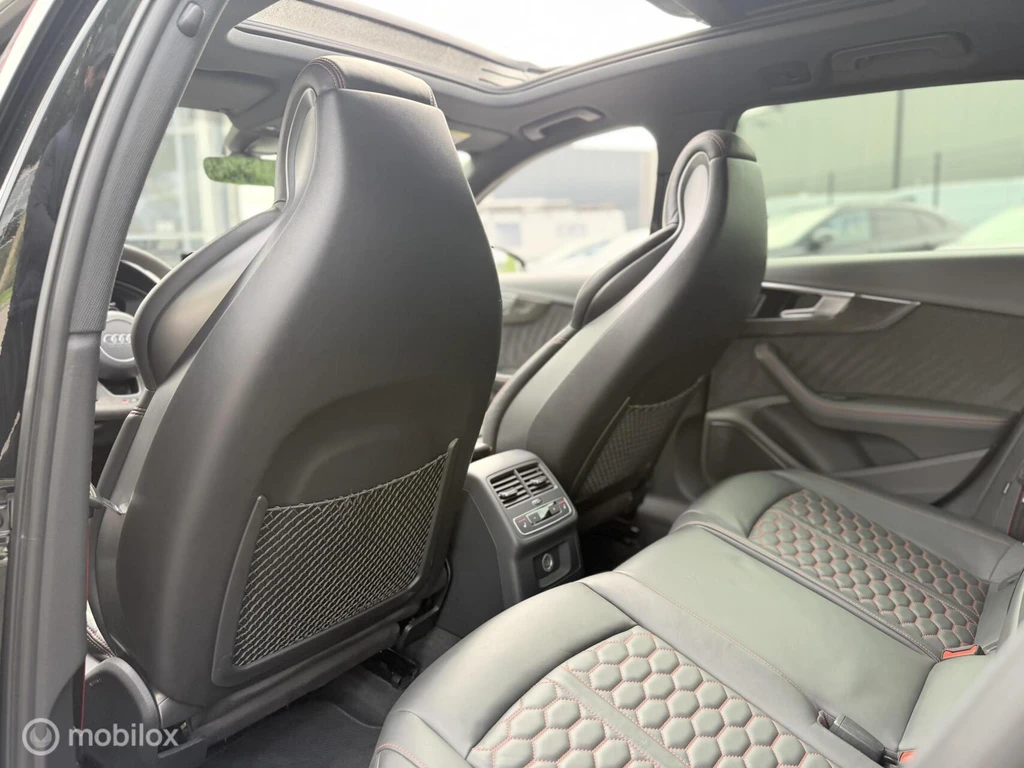 Audi RS4 – foto 46