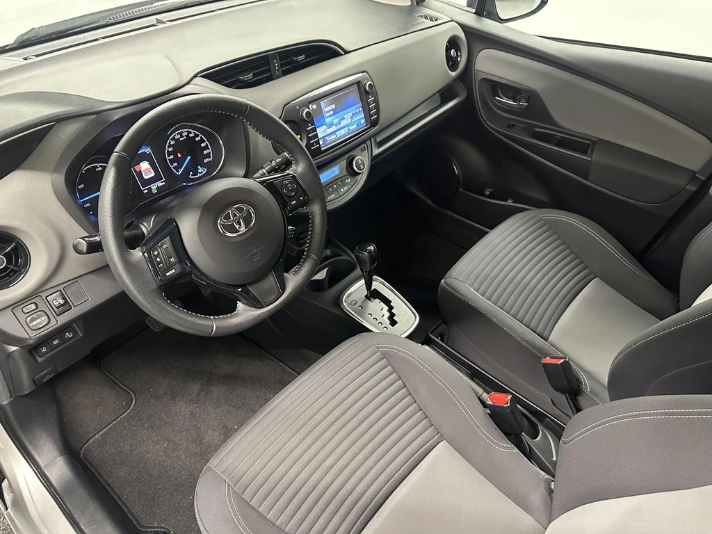 Toyota Yaris – foto 15