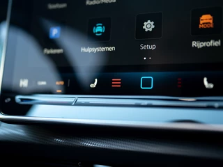 Volkswagen Golf – thumbnail 32