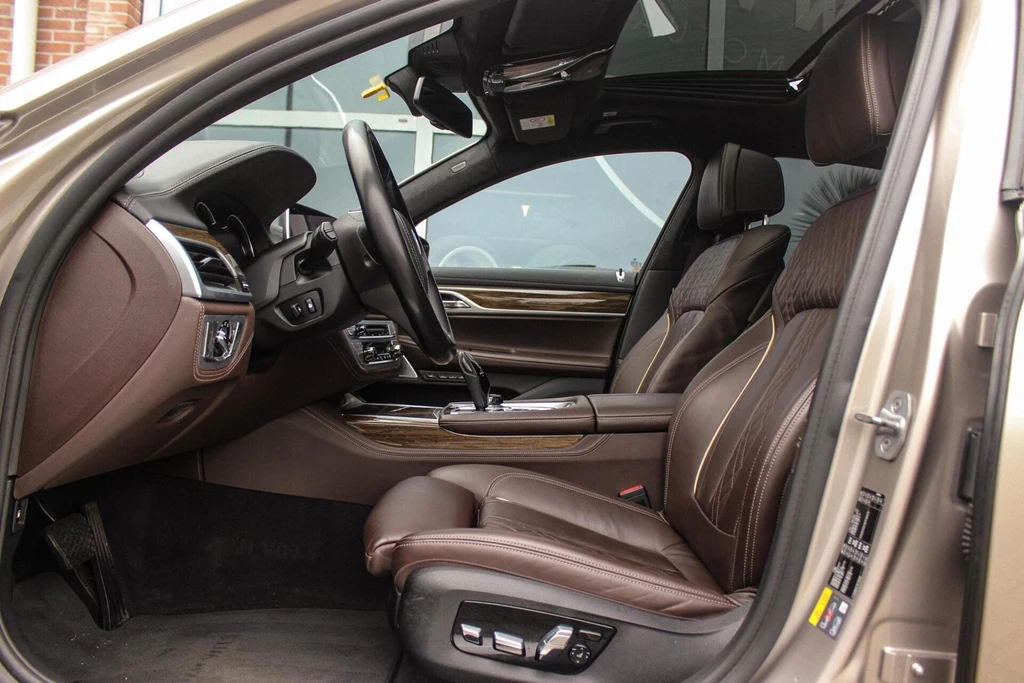 BMW 7 Serie – foto 18