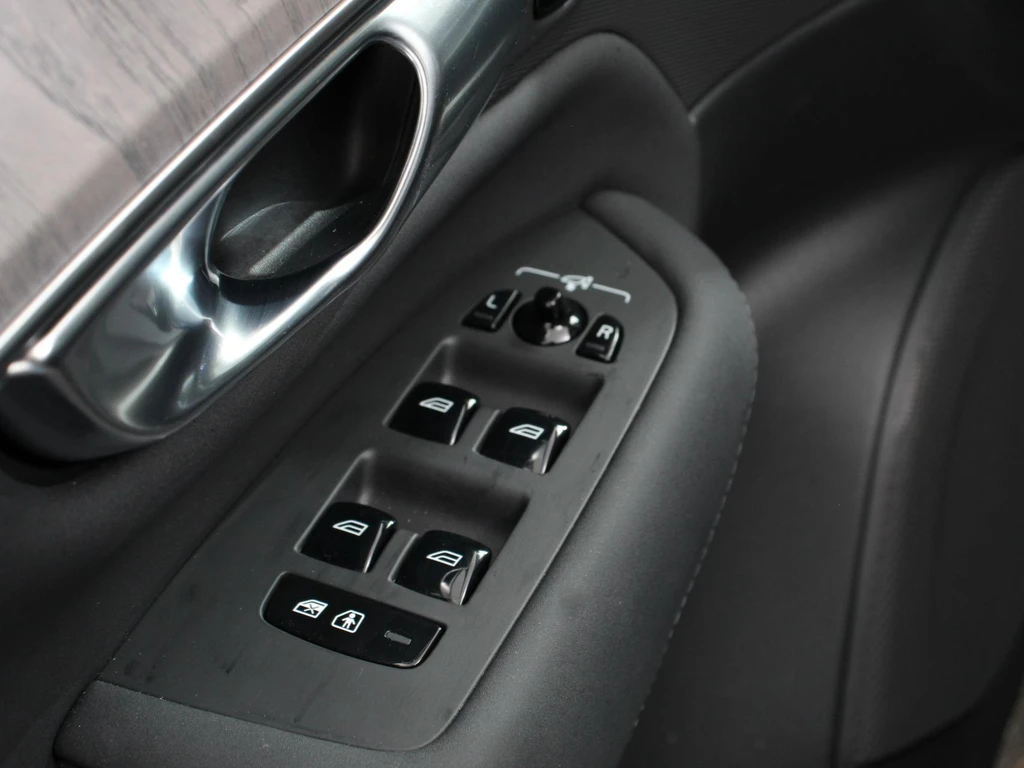 Volvo XC90 – foto 19