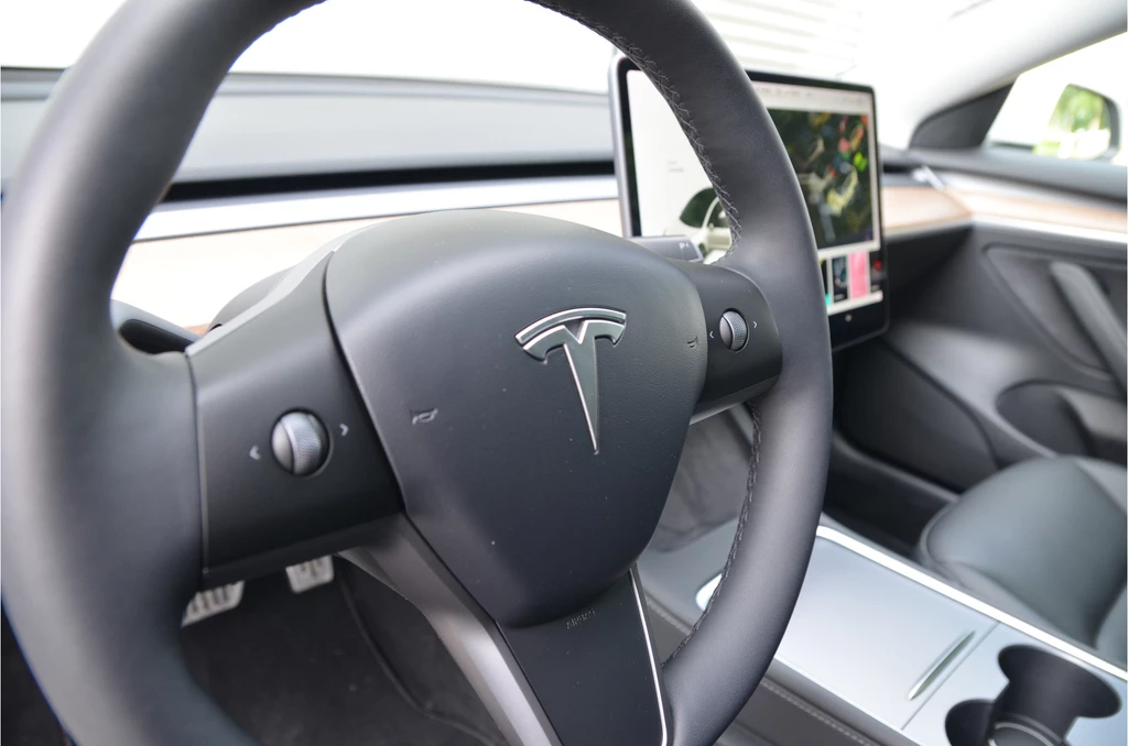 Tesla Model 3 – foto 15