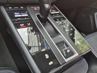 Porsche Macan – thumbnail 36