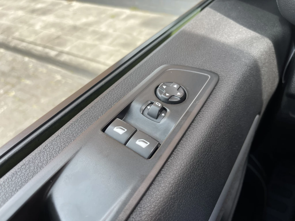 Opel Vivaro – foto 23