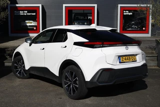 Toyota C-HR – thumbnail 2