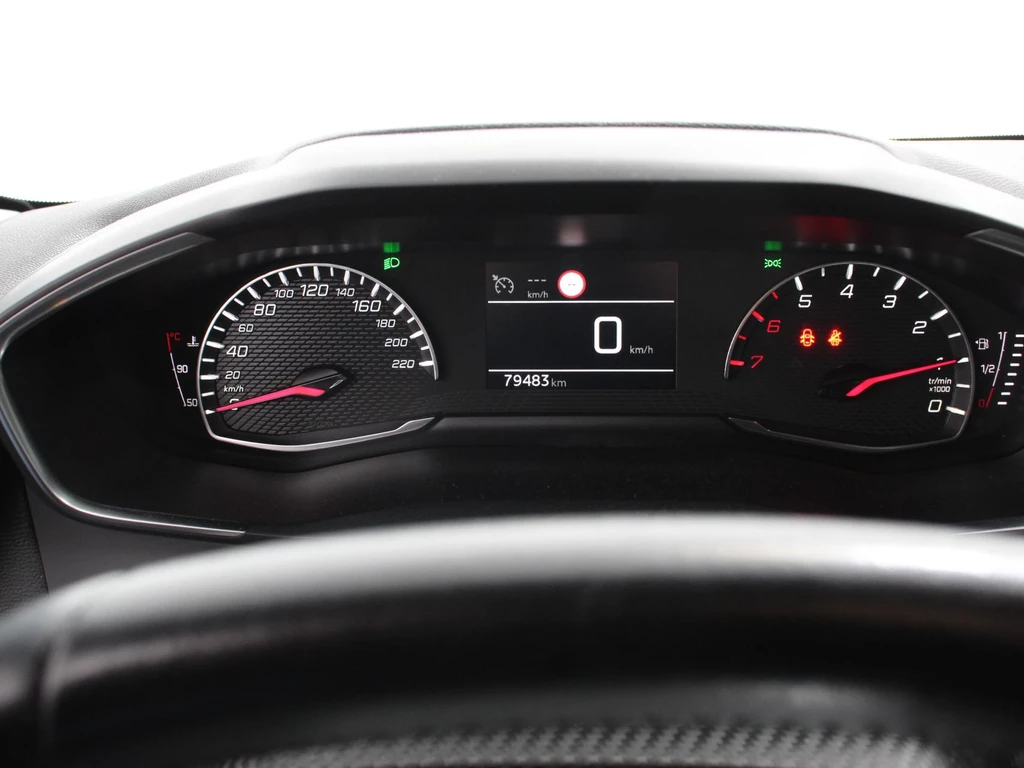 Peugeot 208 – foto 13