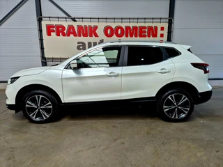 Nissan QASHQAI – thumbnail 2