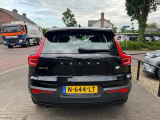 Volvo XC40 – thumbnail 4