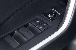 Toyota RAV4 – thumbnail 16