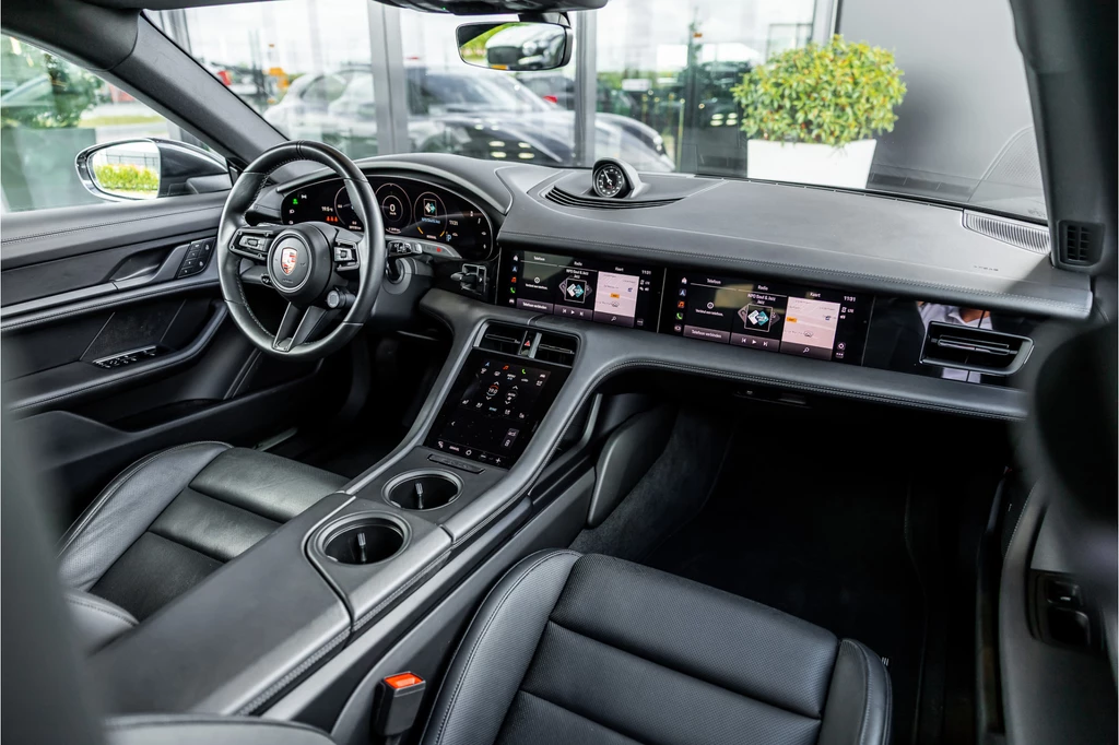 Porsche Taycan – foto 14