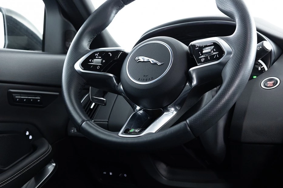 Jaguar E-PACE – foto 24