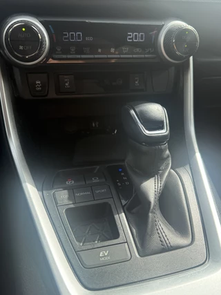 Toyota RAV4 – thumbnail 15