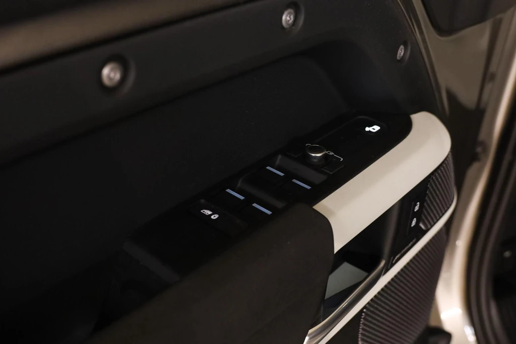 Land Rover Defender – foto 32