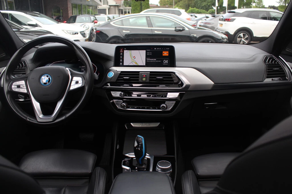 BMW iX3 – foto 10