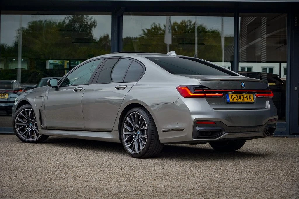 BMW 7 Serie – foto 3