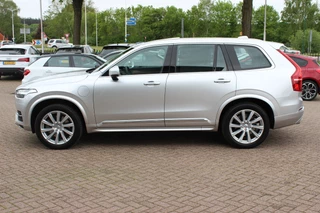 Volvo XC90 – thumbnail 2