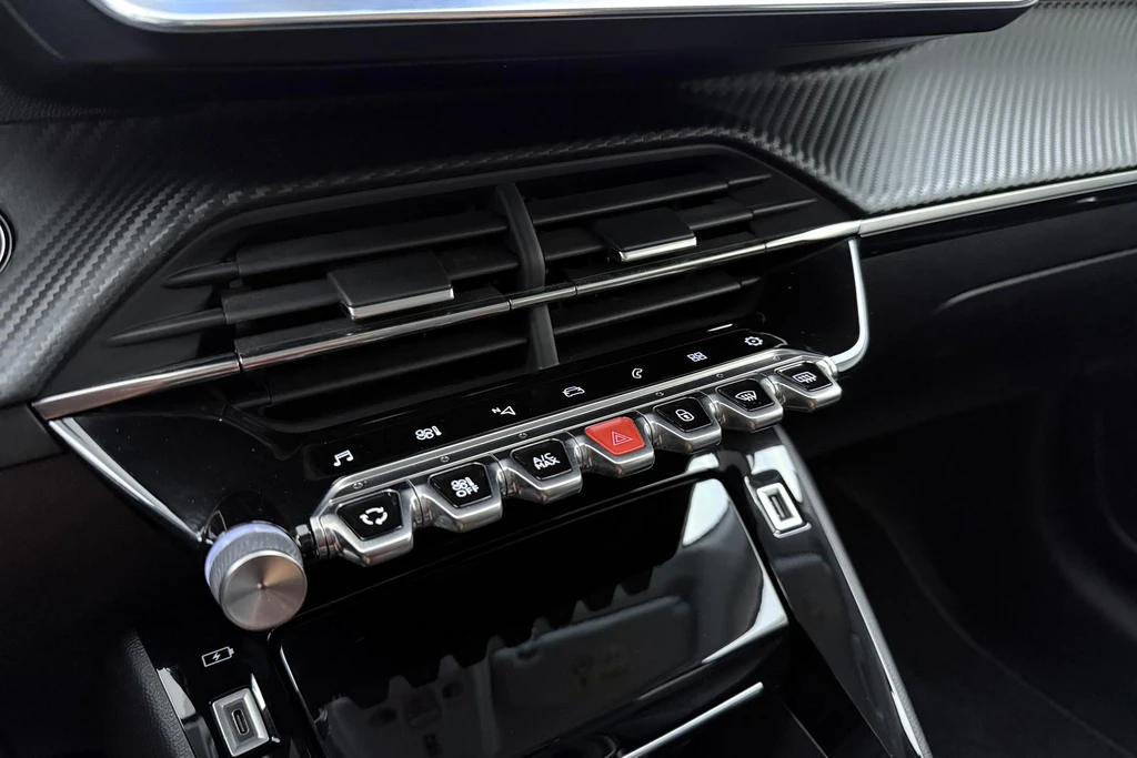Peugeot 208 – foto 27