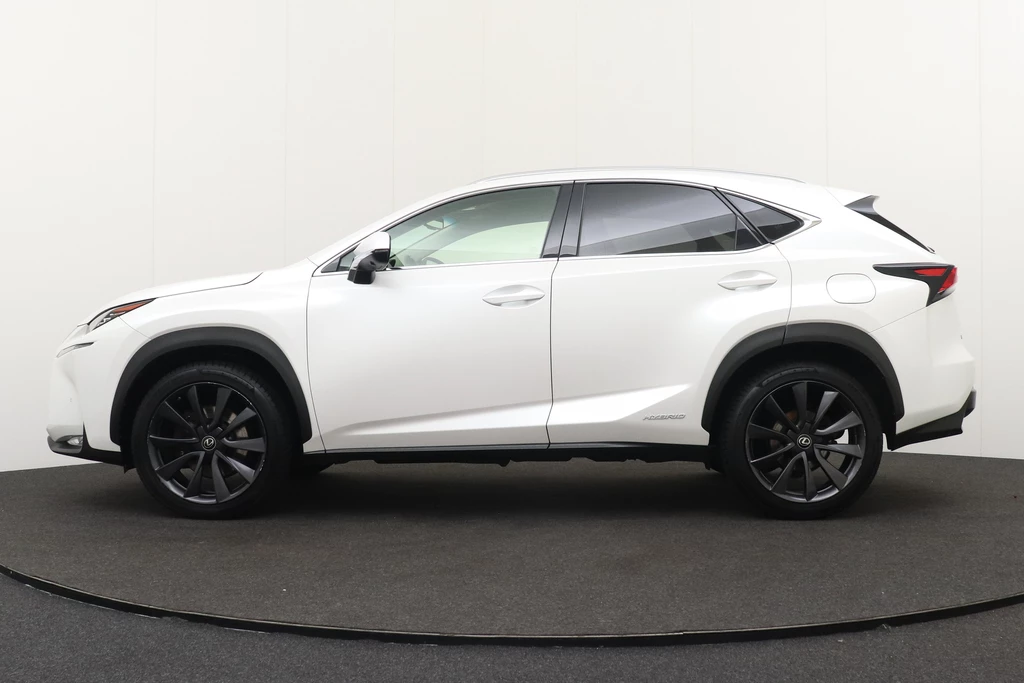 Lexus NX – foto 2