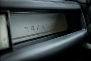Land Rover Defender – thumbnail 41