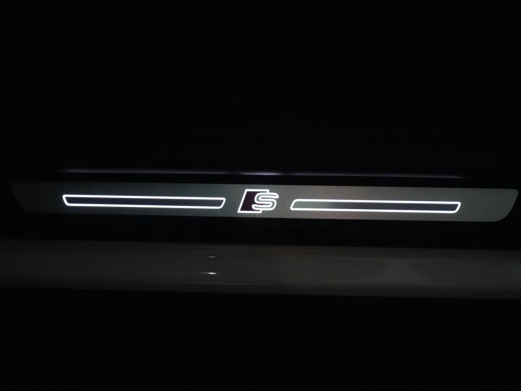Audi Q8 – foto 33