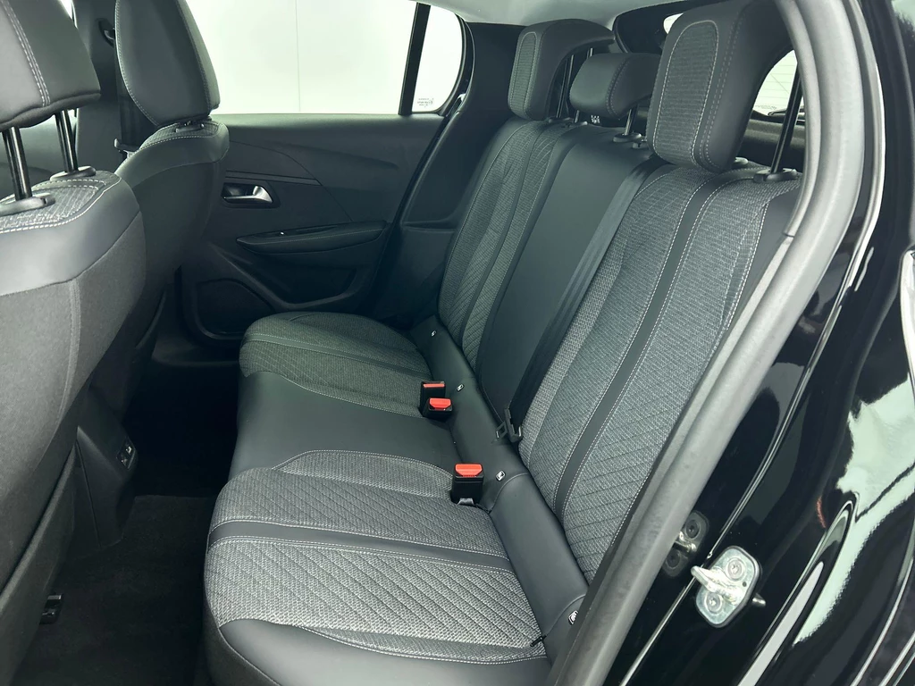 Peugeot 208 – foto 24