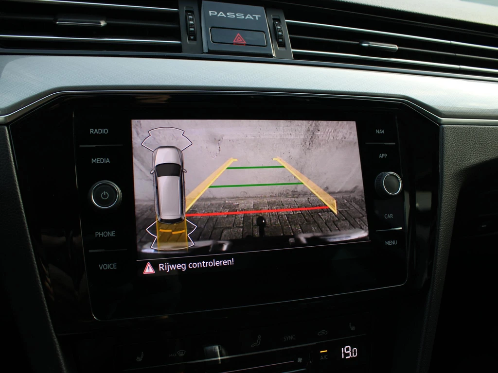 Volkswagen Passat – foto 18