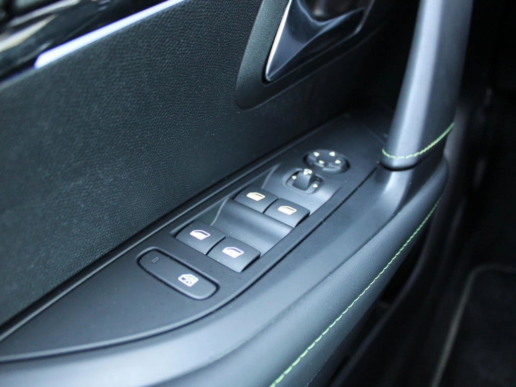 Peugeot 208 – foto 21