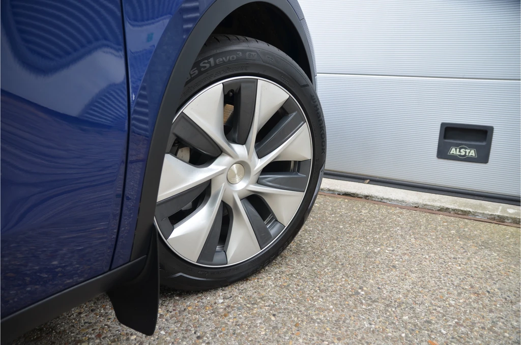 Tesla Model Y – foto 10