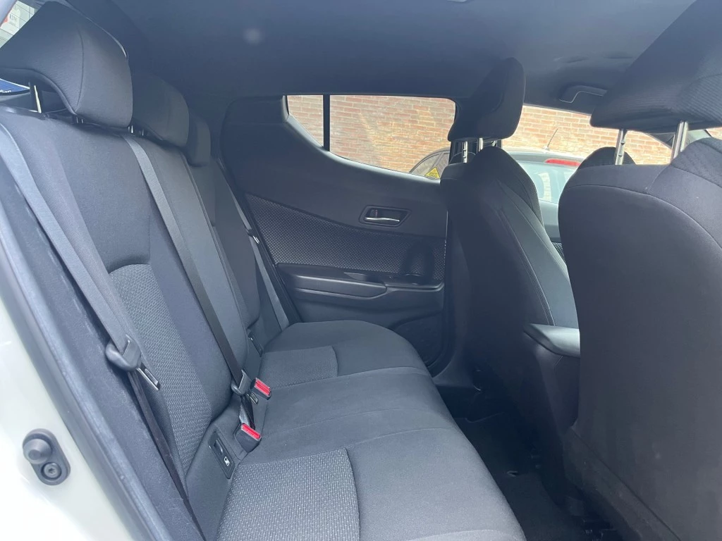 Toyota C-HR – foto 15