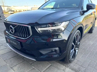 Volvo XC40 – thumbnail 2
