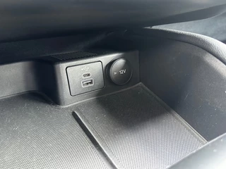 Ford Kuga – thumbnail 30