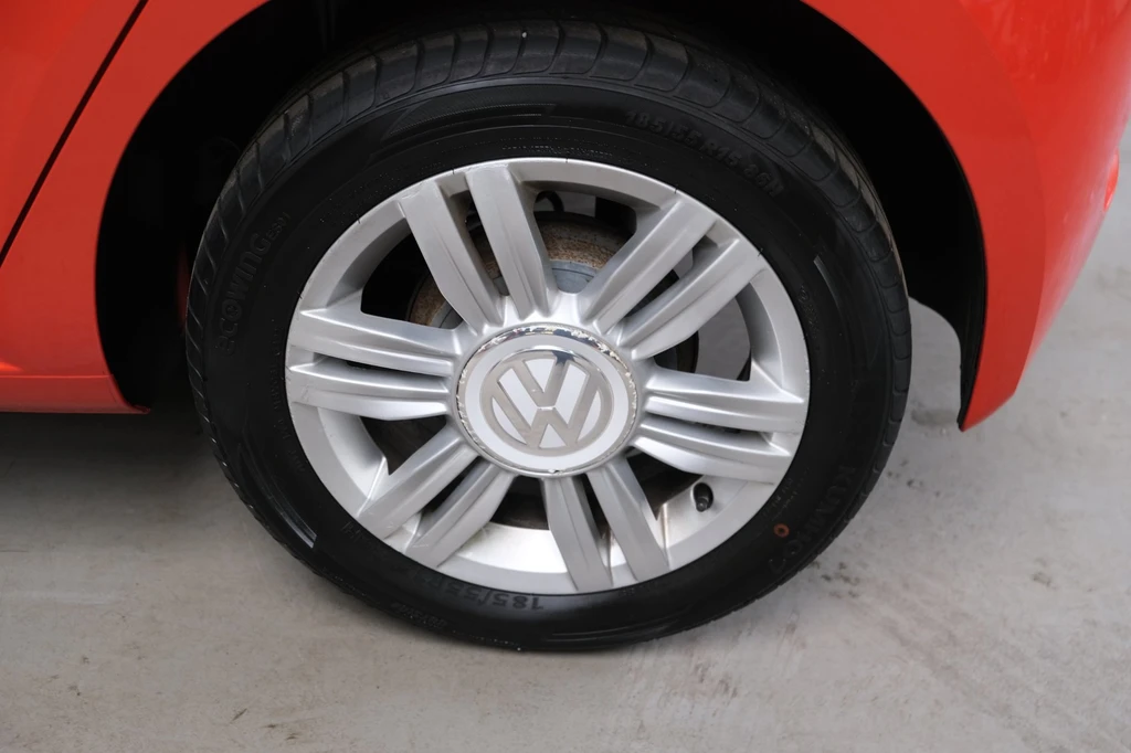 Volkswagen up! – foto 26