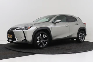 Lexus UX – thumbnail 2