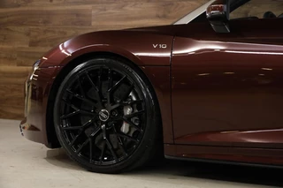 Audi R8 – thumbnail 32