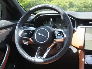 Jaguar F-PACE – thumbnail 20