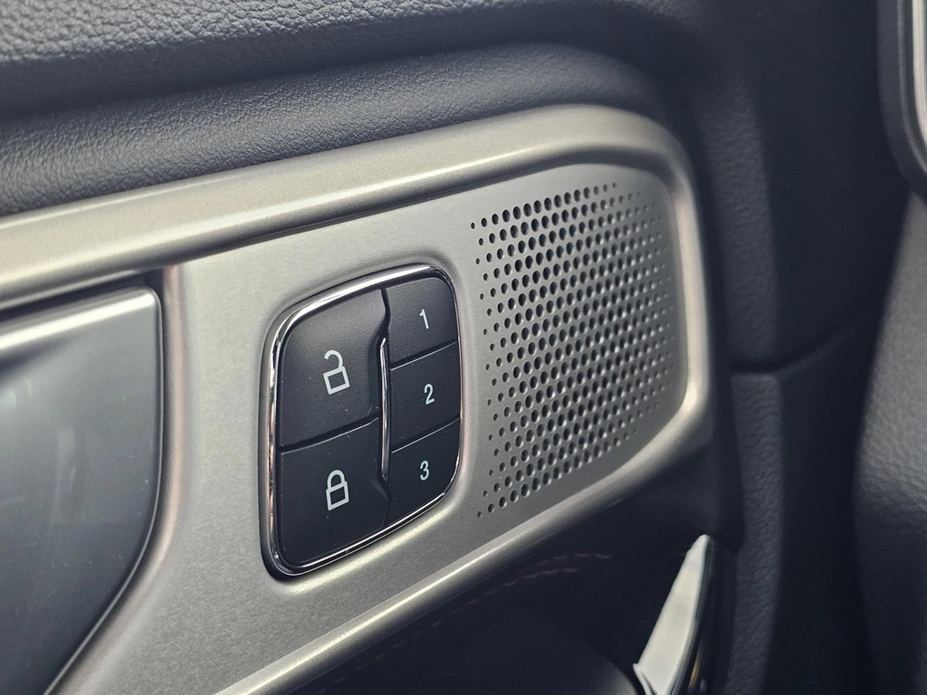 Ford Explorer – foto 30