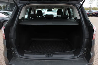Ford Kuga – thumbnail 16
