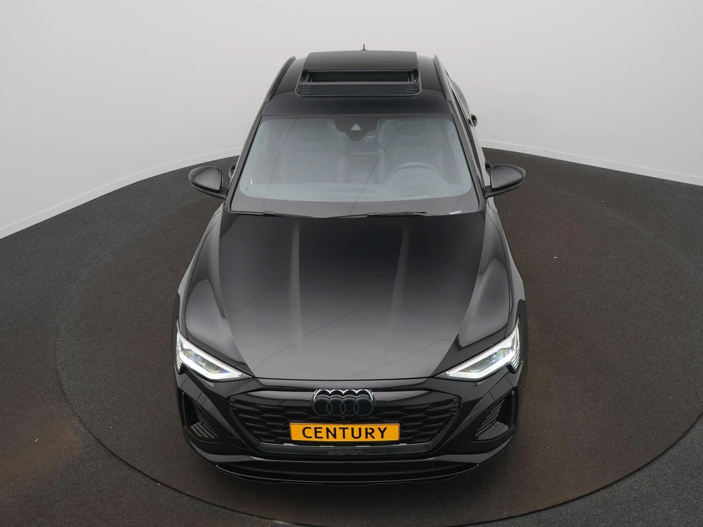 Audi Q8 Sportback e-tron – foto 11