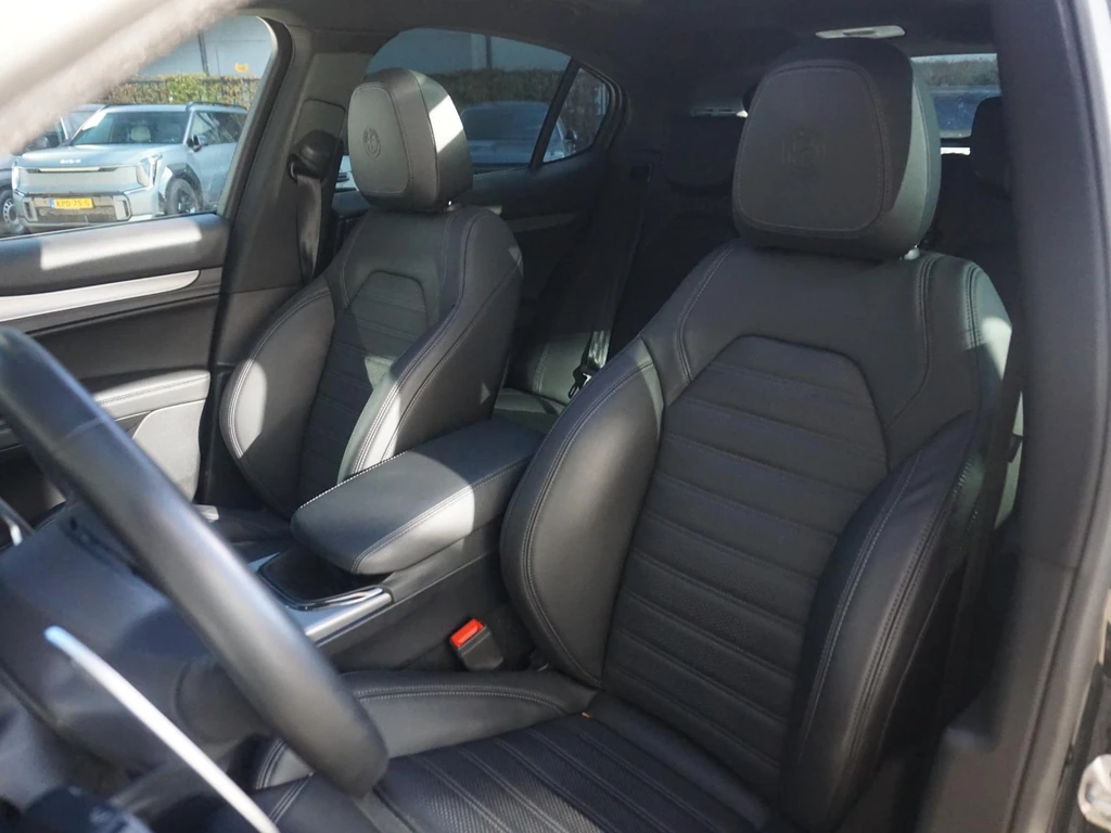 Alfa Romeo Stelvio – foto 14