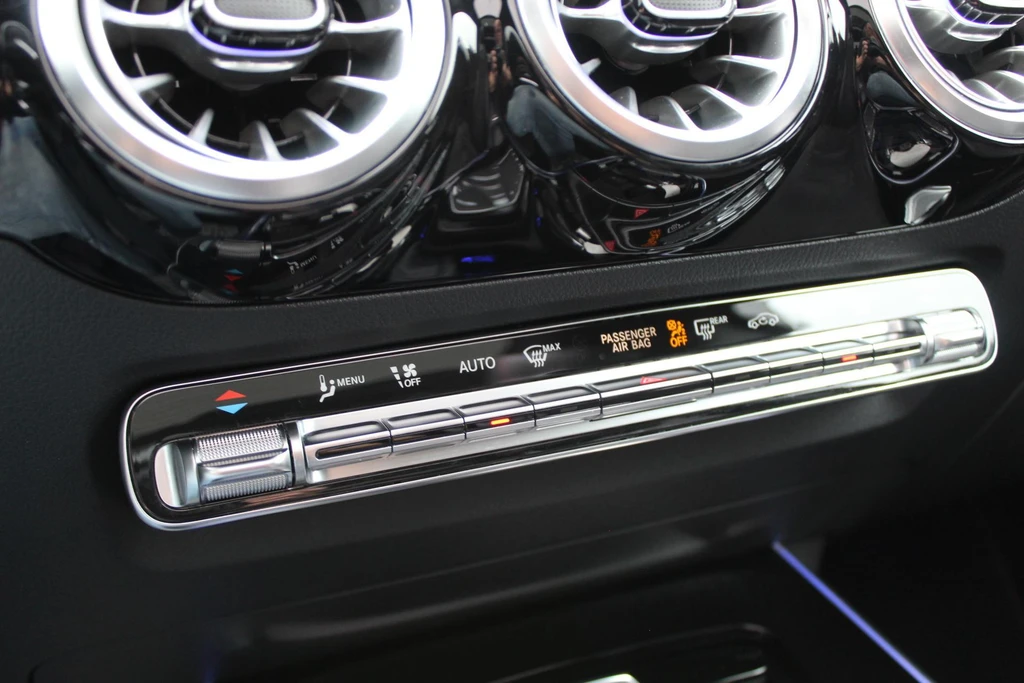 Mercedes-Benz EQA – foto 31