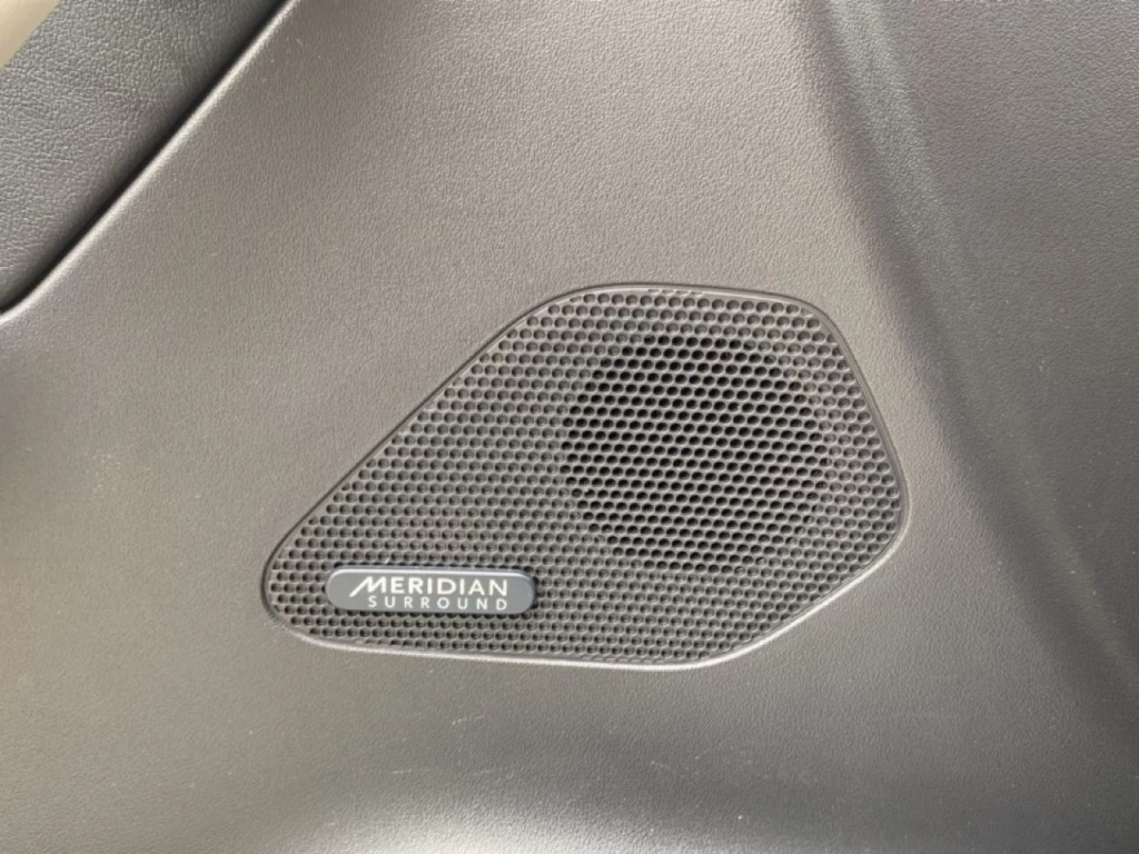 Jaguar F-PACE – foto 18
