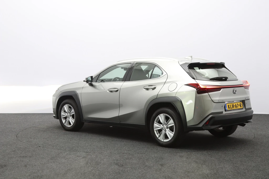 Lexus UX – foto 4