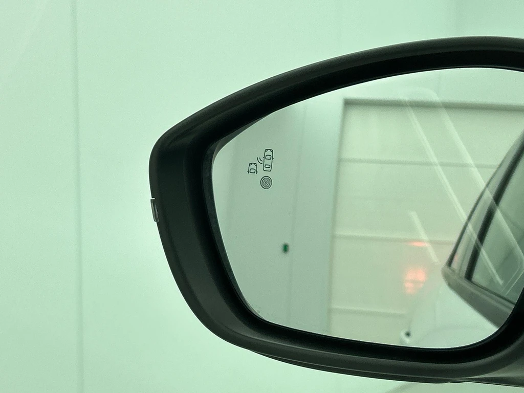 Peugeot 208 – foto 24