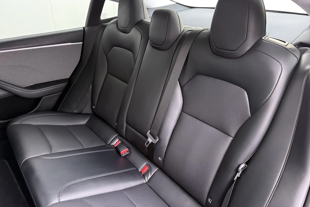 Tesla Model 3 – foto 11