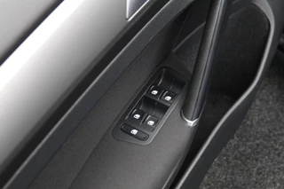 Volkswagen Golf – thumbnail 30
